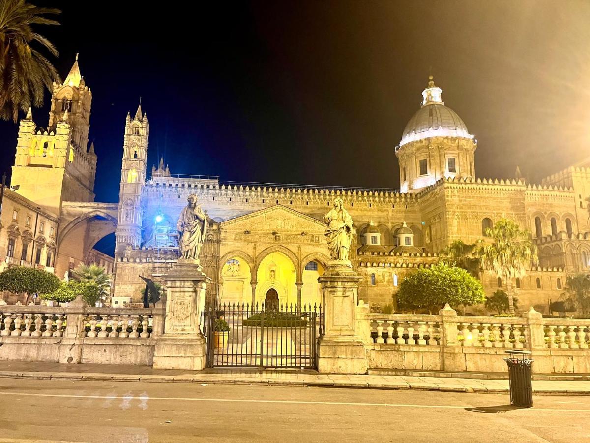 La Siciliana-di fronte la Cattedrale Villa Palermo Esterno foto