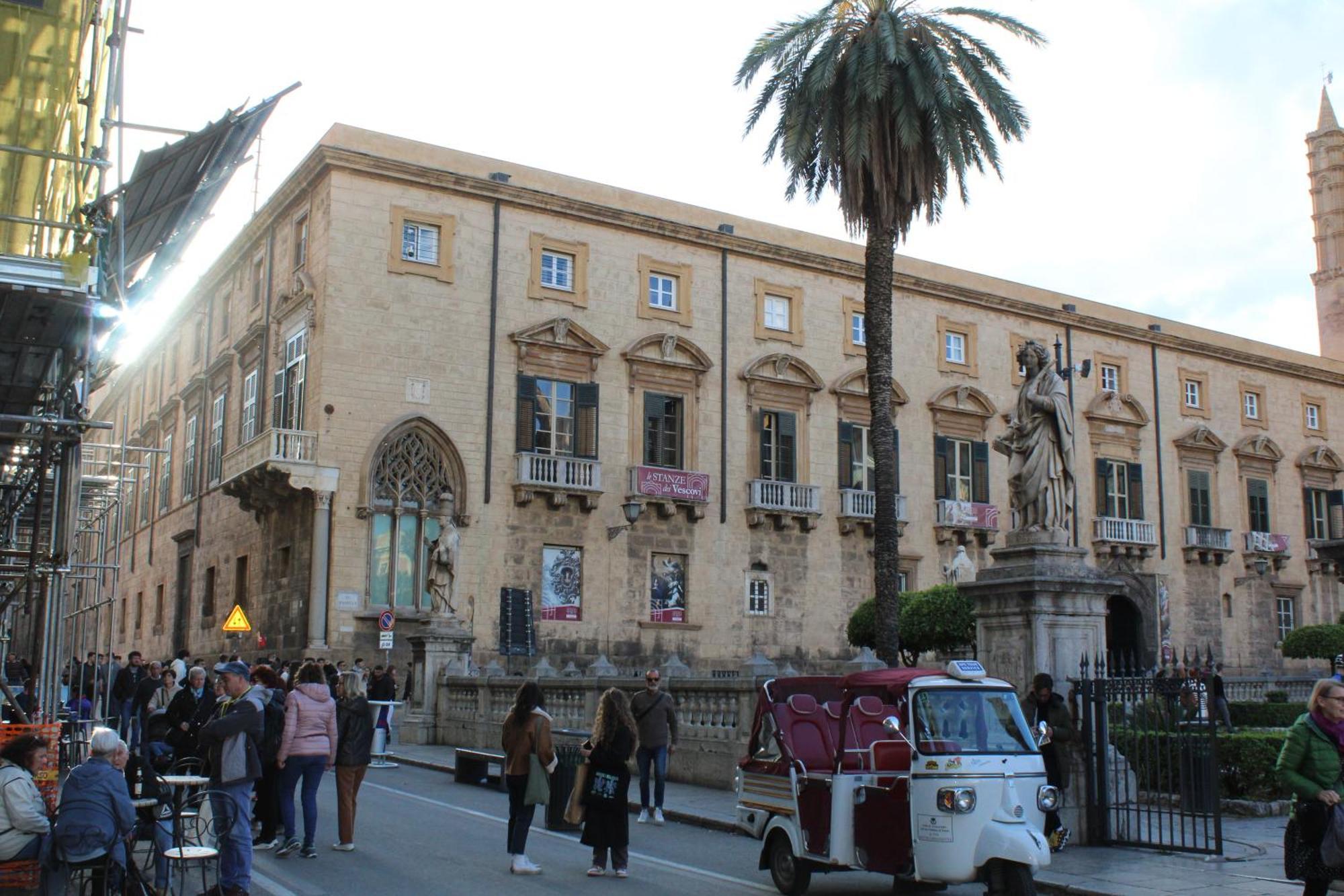 La Siciliana-di fronte la Cattedrale Villa Palermo Esterno foto