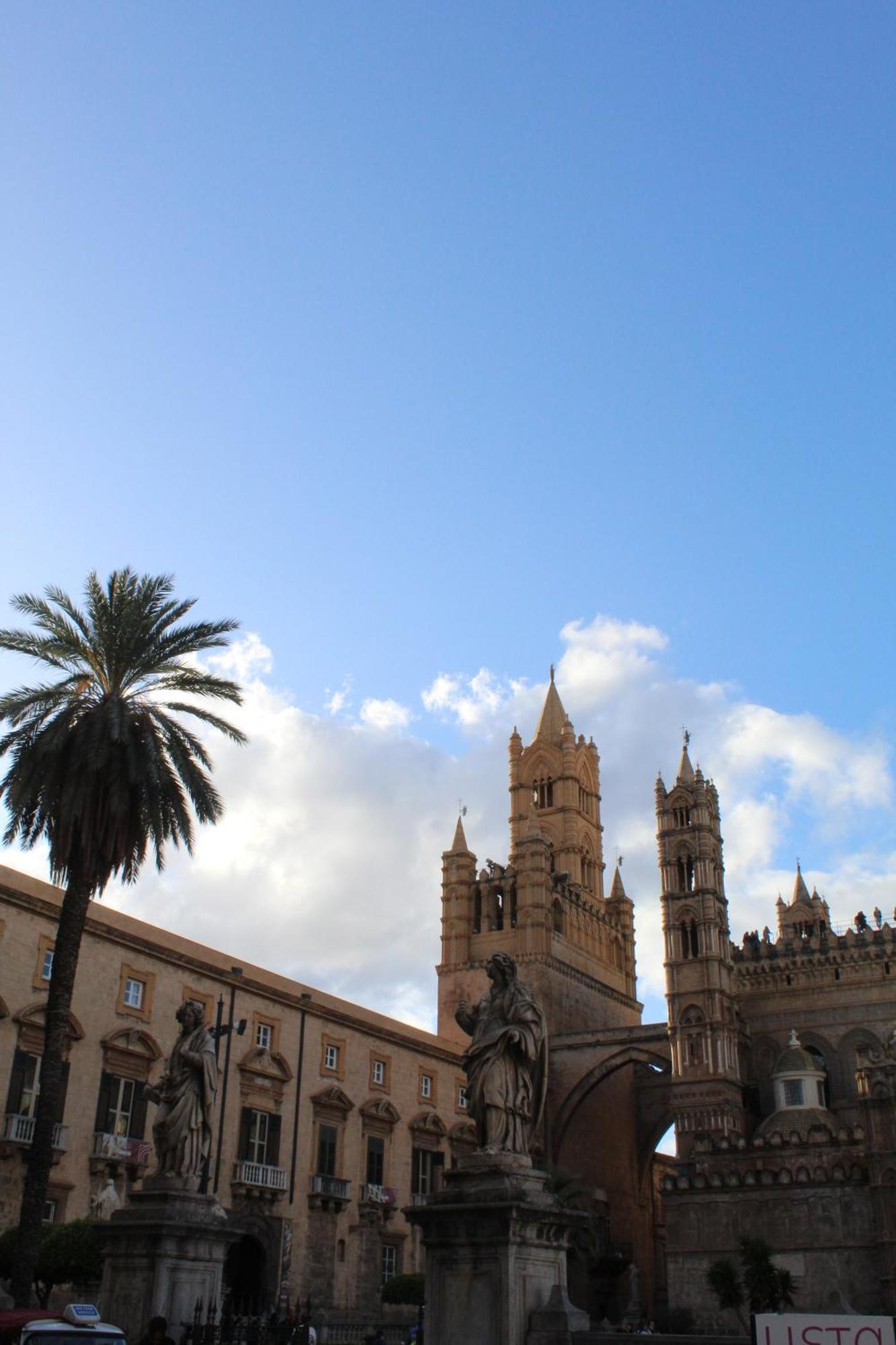 La Siciliana-di fronte la Cattedrale Villa Palermo Esterno foto